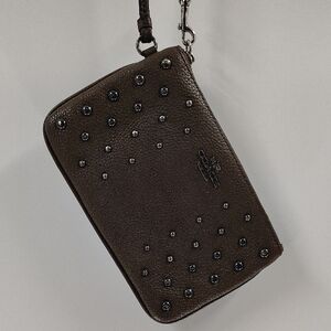 Coach Small Wristlet Polished Pebble Leather Ombre Rivets in Brown